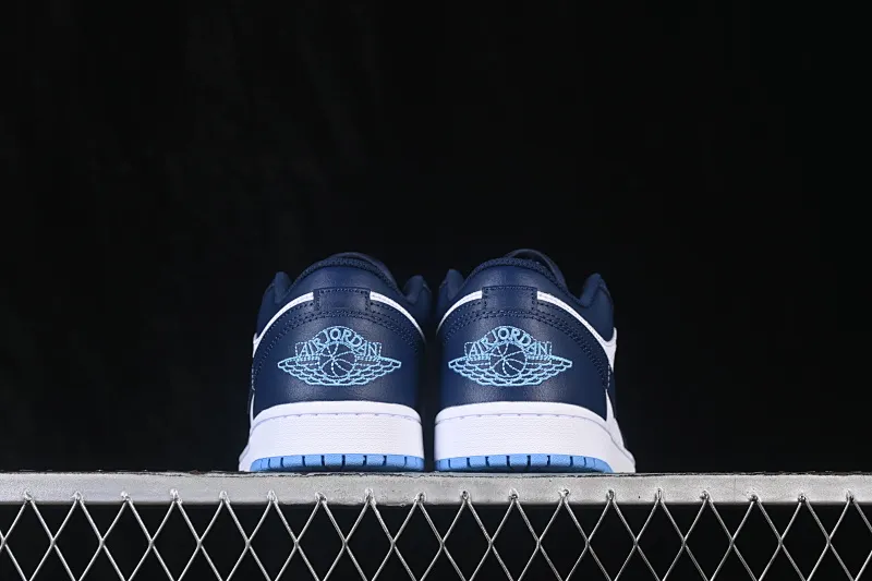 All categories Air Jordan Jordan series basketball shoes Air Jordan 1 Low G version pure original Air Jordan 1 Low AJ1 Joe 1 white and blue low-top retro cultural basketball shoes 553558-404